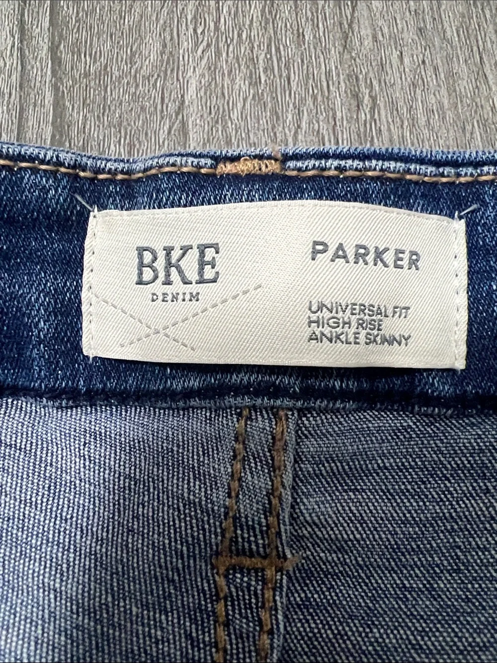 BKE woman’s Parker Universal fit high rise Ankle Skinny jeans/ size 32x27